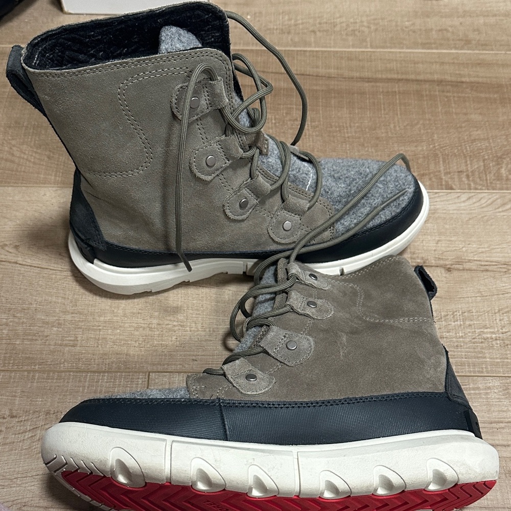 Sorel Taupe Gray Suede & Felt Lace-Up Winter Boots
